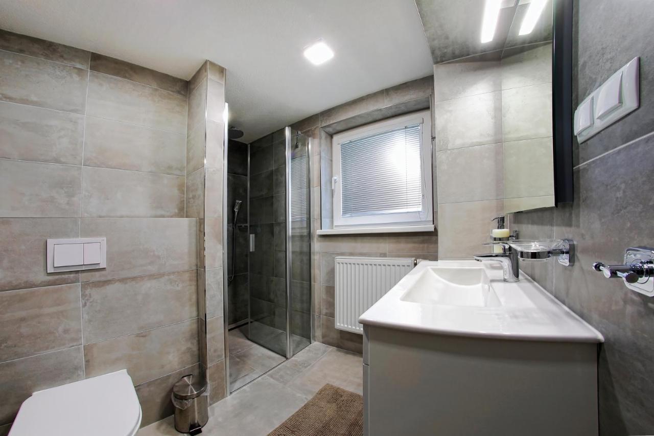 Apartmany Za Rohom Липтовски-Микулаш Экстерьер фото